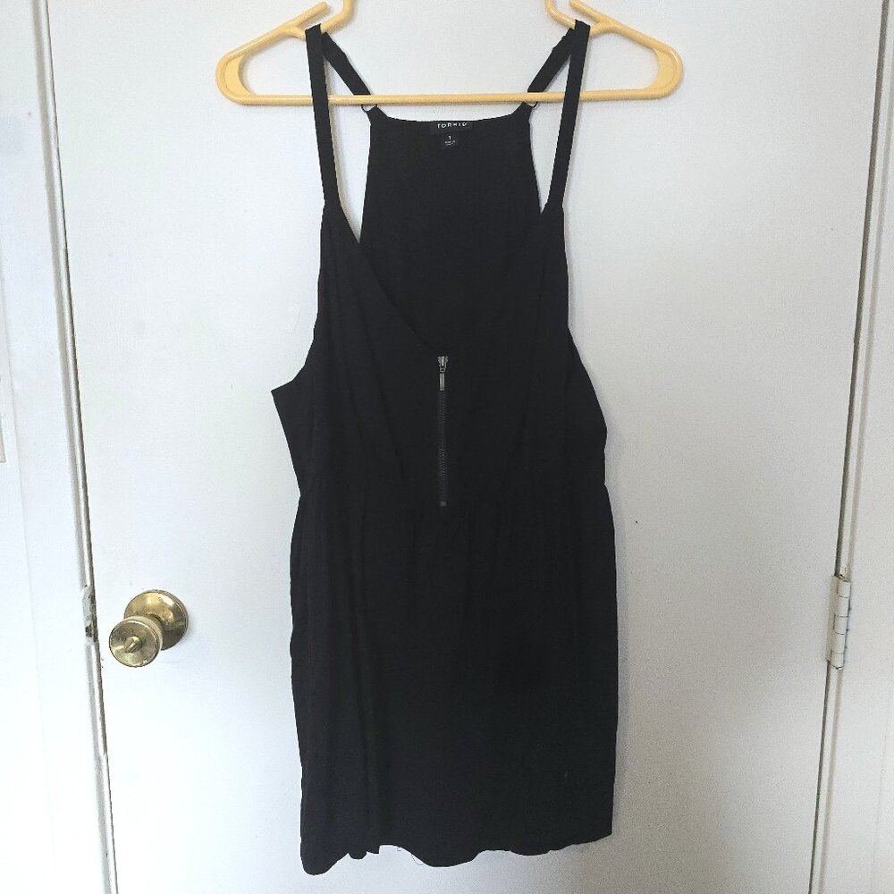 Torrid Size 1 Black Zipper Bust Tunic Blouse